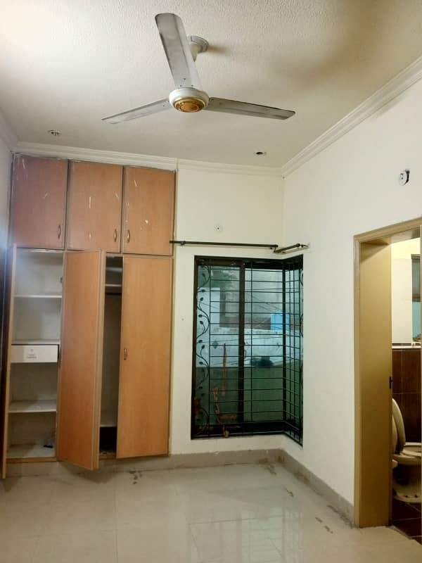 5 Marla Upper Portion Available For Rent In Johar Town R-1 Block 3