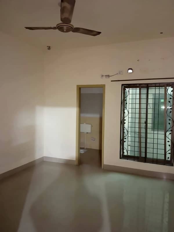 5 Marla Upper Portion Available For Rent In Johar Town R-1 Block 4