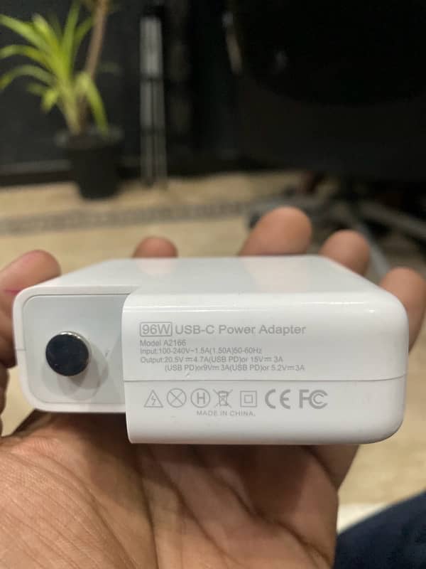 Apple Charger 96w 1