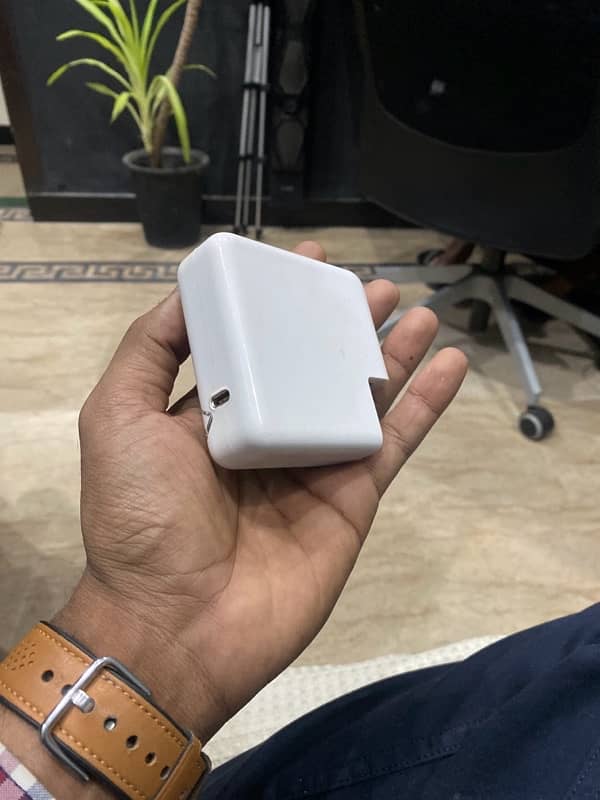 Apple Charger 96w 3