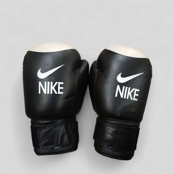 Boxing gloves for sale 0