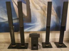 Samsung Original Speakers 4 tower 1 center and a woofer 6 inches