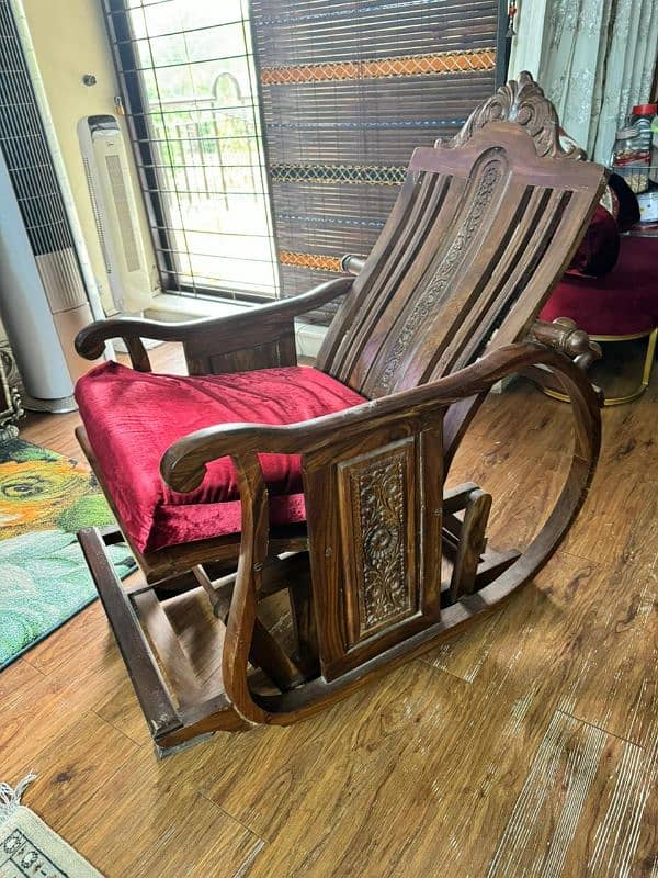 wooden rocking chair 4