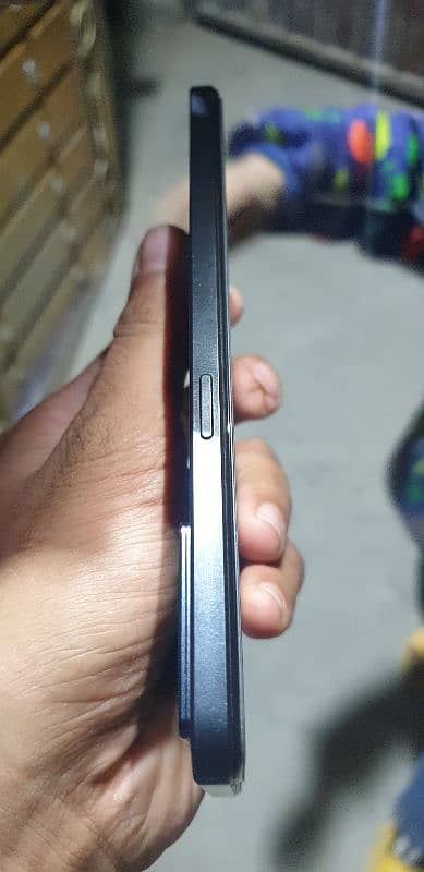 Oppo f21 pro fresh condition with original charger,and data cable,box 3