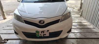 Toyota Vitz 2012