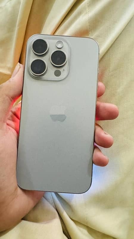 iPhone 15 pro 0