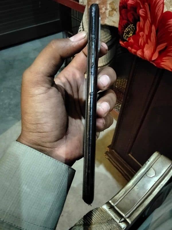 redmi note 10 with box and original charger (exchange possible) 3