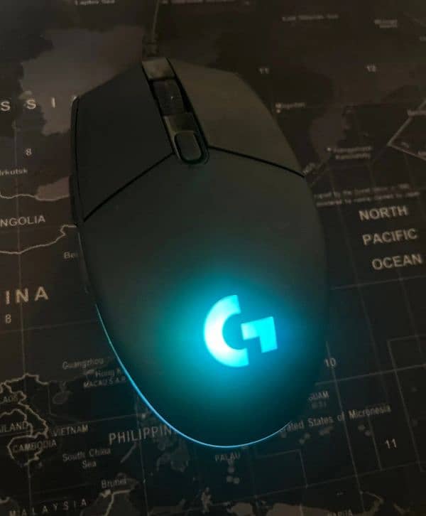 brand new logitech g102 3