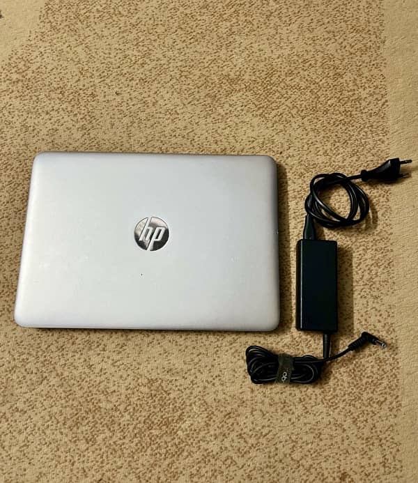 Hp Elitebook 840 G3 i5 6-Gen (Touchscreen) 1