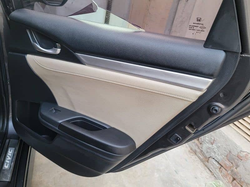 Honda Civic VTi Oriel Prosmatec 2019 10