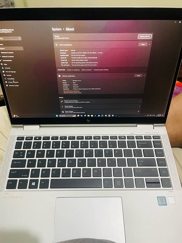 HP EliteBook x360 1040 G5 i7 8 geration 9