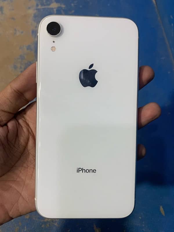 iphone XR 64gb jv 1