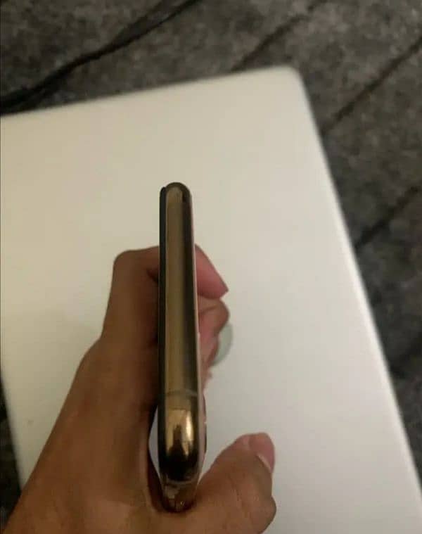 Iphone 11 pro max factory 10/10 non pta 3