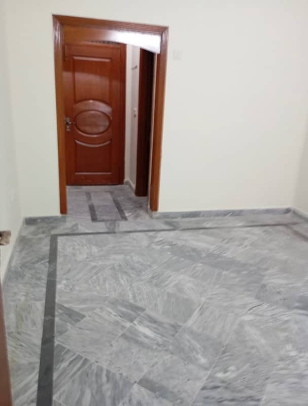 2bed flate for rent in pwd near alnoor chemist 3