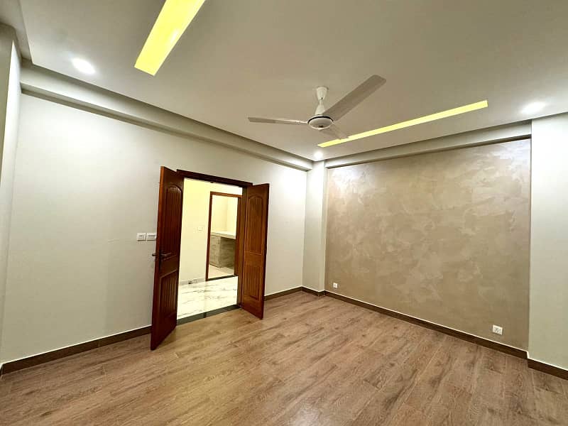 Brand New 12 Marla Flat On Ground Floor Is Available For Rent In Askari 11 Sector D At Super Hot Location 0