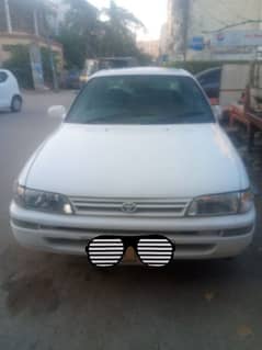 Toyota Corolla XE 2000