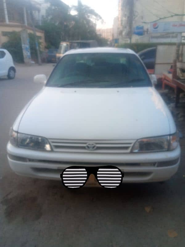 Toyota Corolla XE 2000 0