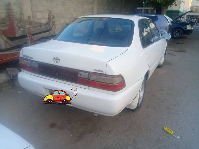 Toyota Corolla XE 2000 4