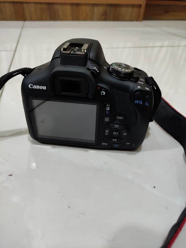 Canon 2000D 2