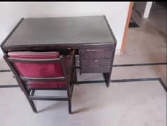 study or office table and chair