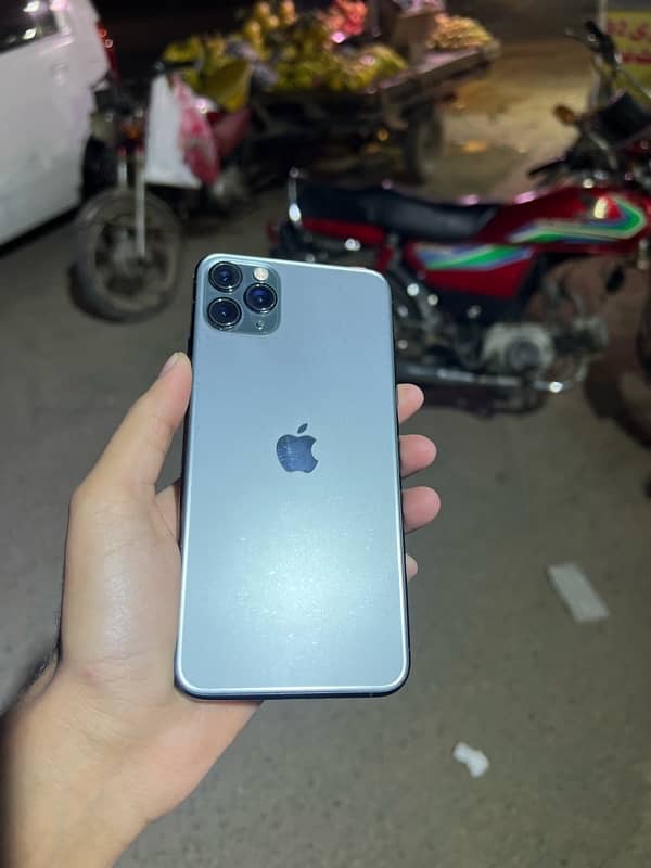 iphone 11 pro max 1