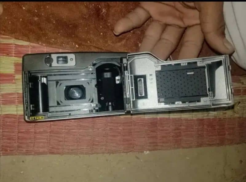 i want to sale my both camera running condition 6