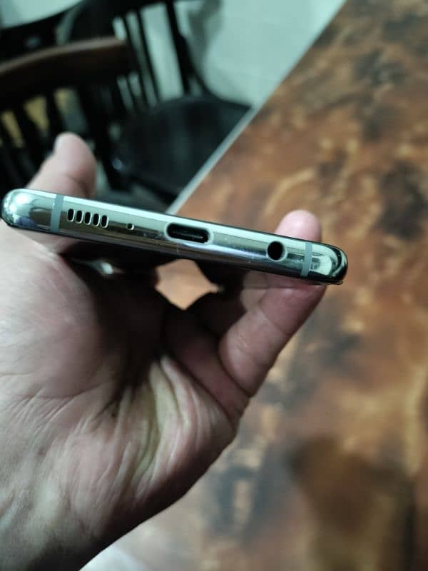 Samsung S10 Plus 10 by 10 condition Wi-Fi not working 9