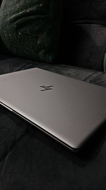 hp elite book 840 G5 0