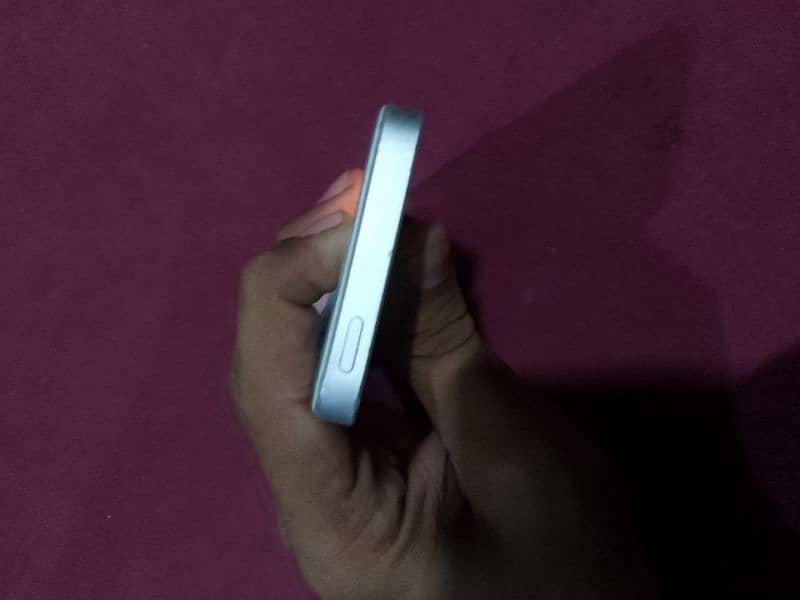 iphone SE 2016 pta approved 3