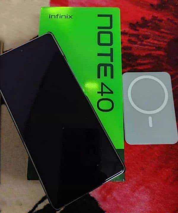 infinix note 40 in 7month warranty with all acc and power bank 0