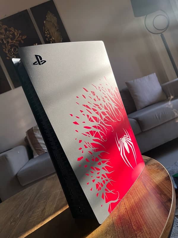 Ps5 Marvel Edition Gaming Console with box 3