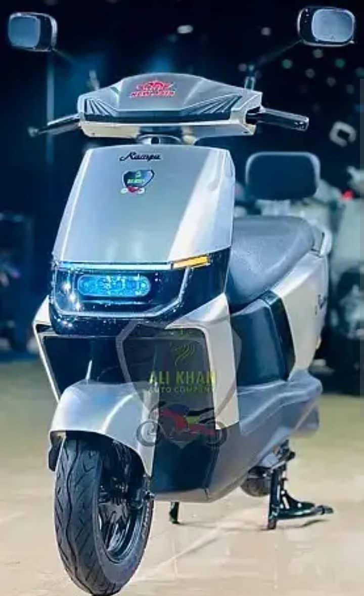 Electric Scooty crown 1200v 0