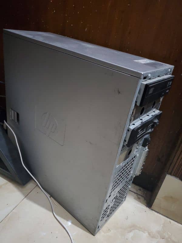 HP z400 Workstation Desktop PC Xeon with LG LCD 15 inch for sell 2