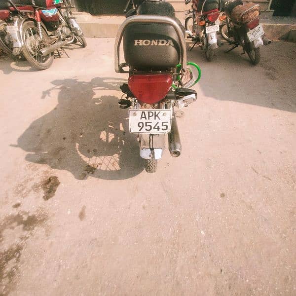 Sutlej Motorcycle is for sale 6