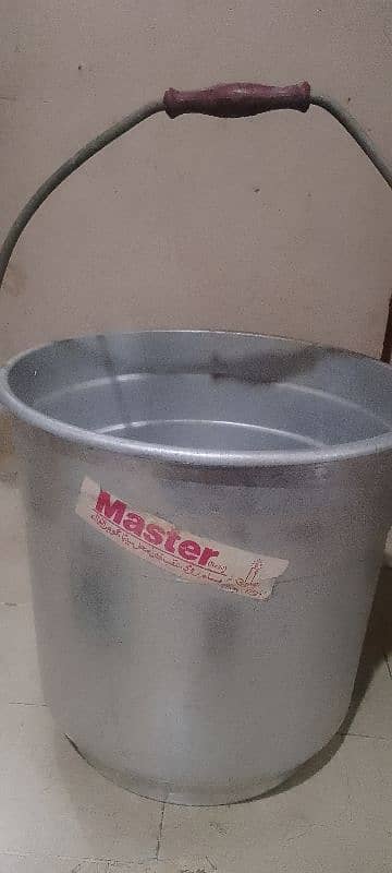 silver new bucket fir hot water 2