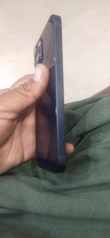 Iphone 13 128GB condition 9/10 nonpta 5