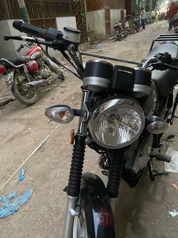 SUZUKI GS-150 SE Perfect Condition 1