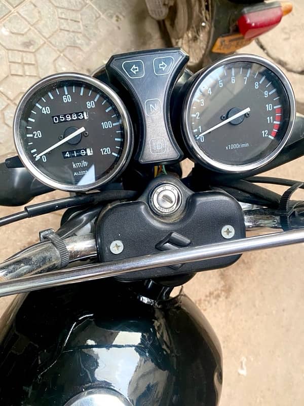 SUZUKI GS-150 SE Perfect Condition 3