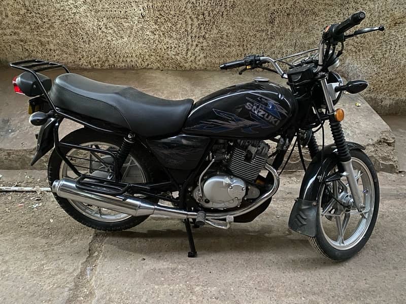 SUZUKI GS-150 SE Perfect Condition 4