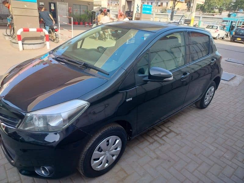 Toyota Vitz 2011 2