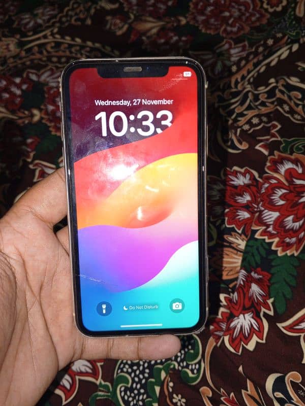 I phone 11 10/10 condition non pta 4