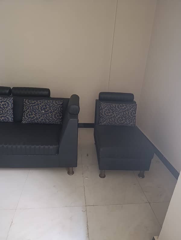 Sofa set for sale . 0