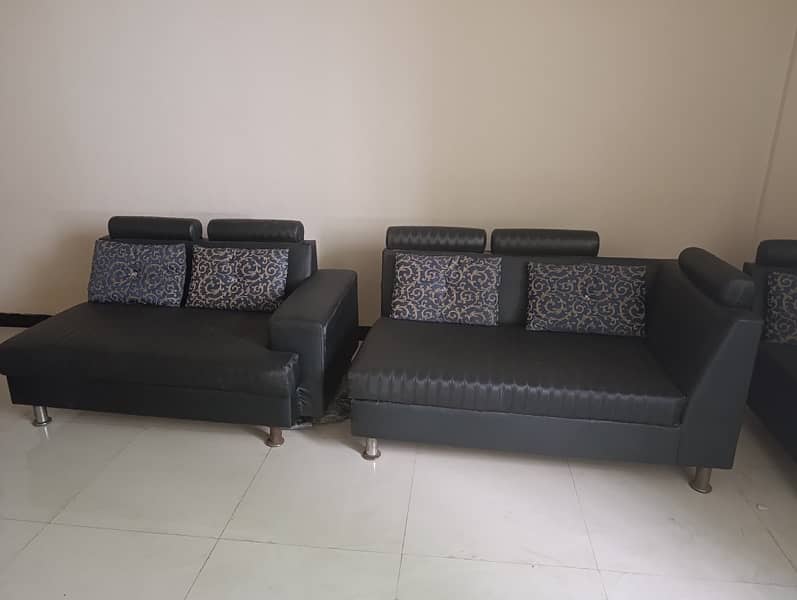 Sofa set for sale . 3