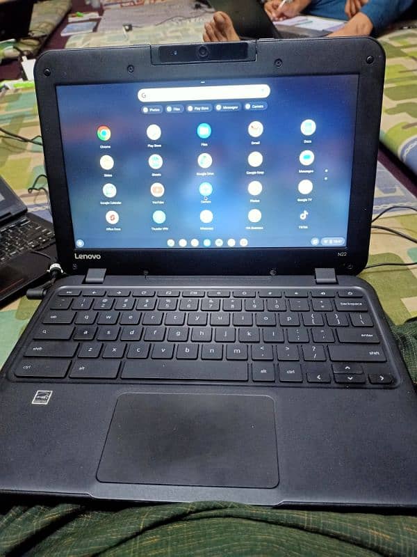 Lenovo N22 chrome book 3