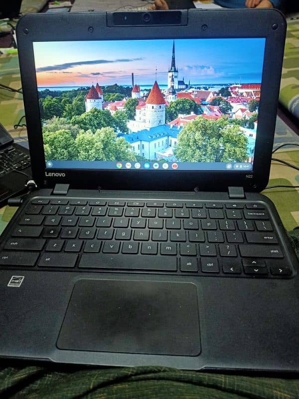 Lenovo N22 chrome book 4