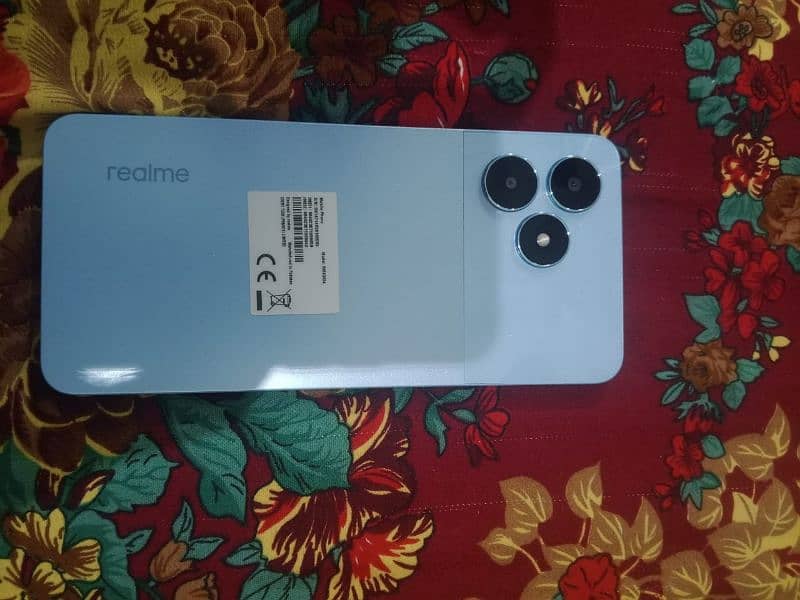 note 50 3 month just use box charger available 0