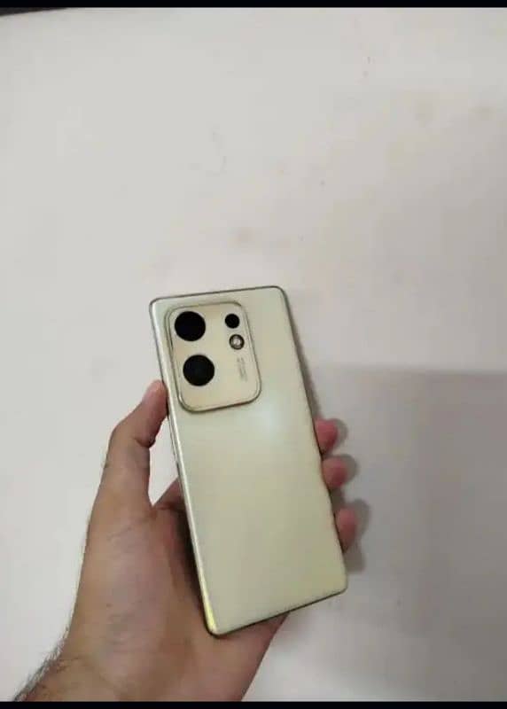 infinix zero 30 8gb 256gb good condition complete saman 2