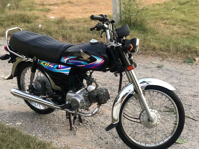 Honda 70 in lush condition 3