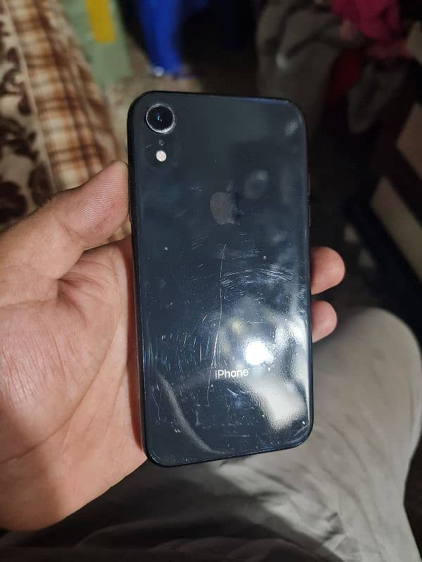 iphone xr 64gb nonpta front glass break 1