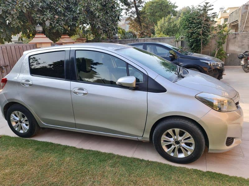 Toyota Vitz 2015 imported 3